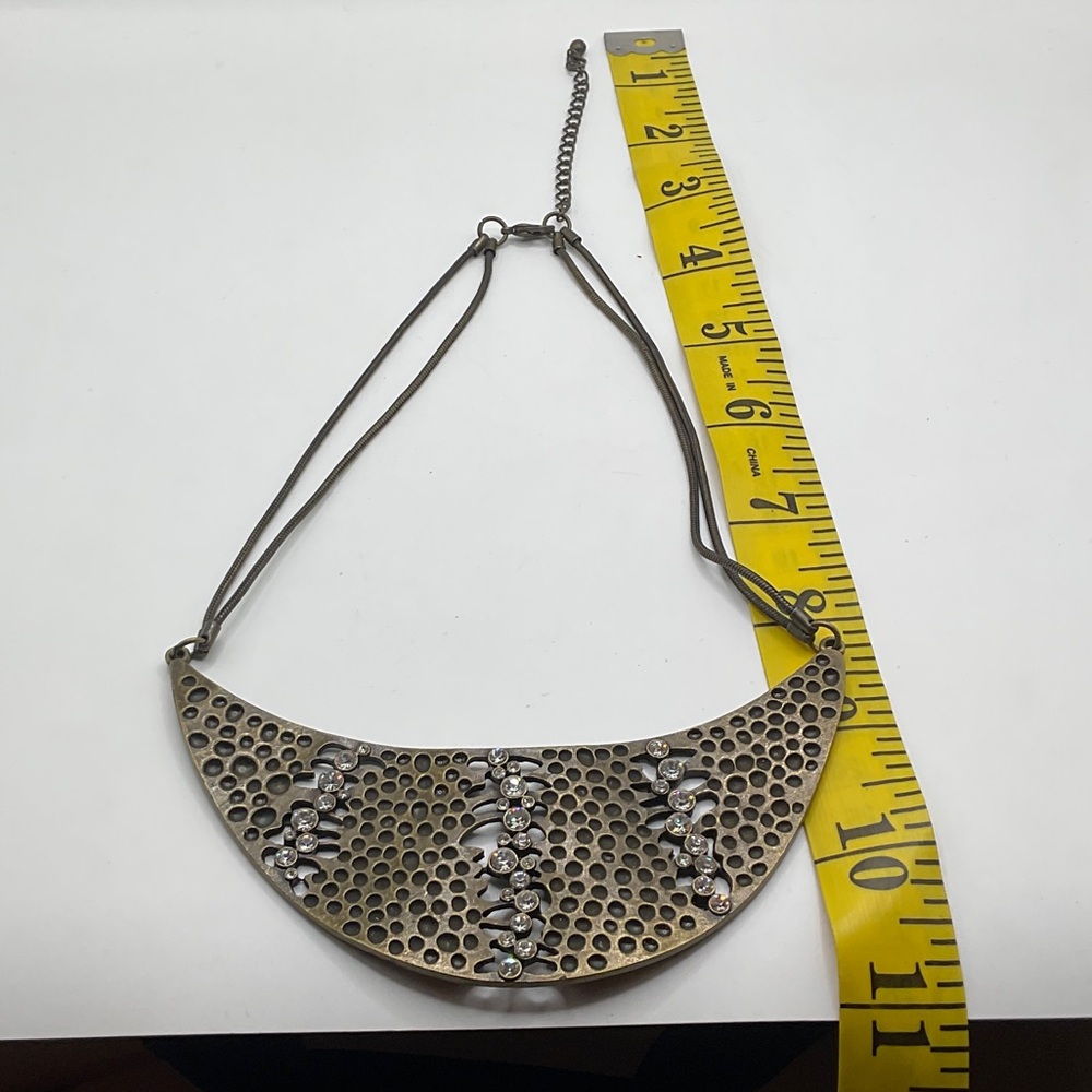 Chic Bronze Necklace with Crystal Details